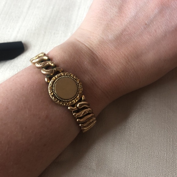 Jewelry - Vintage Sweetheart bracelet